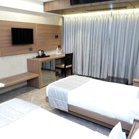Hotel Archana Residency Mumbai Exterior photo