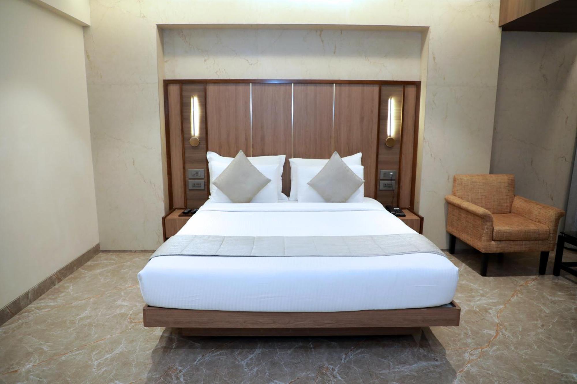 Hotel Archana Residency Mumbai Exterior photo