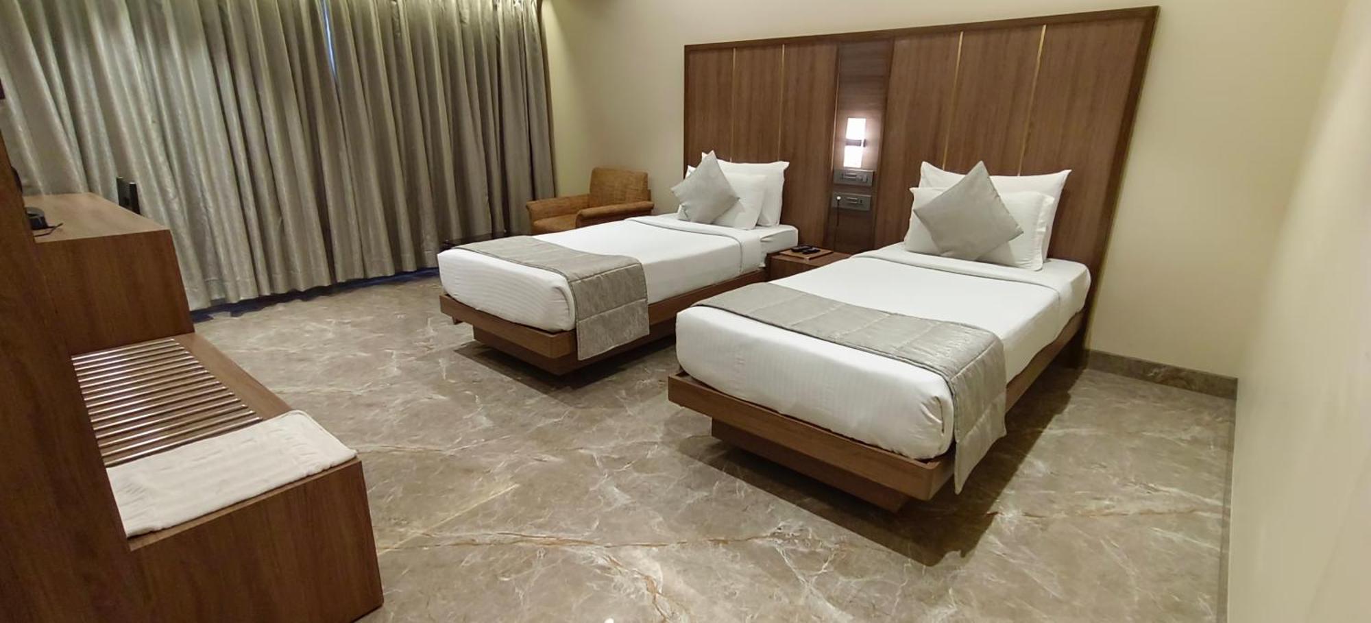 Hotel Archana Residency Mumbai Exterior photo