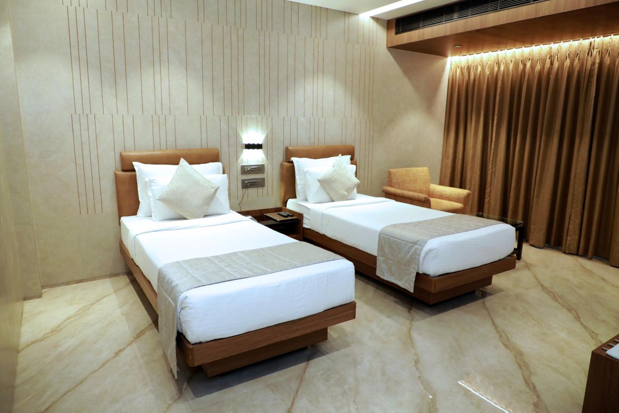 Hotel Archana Residency Mumbai Exterior photo